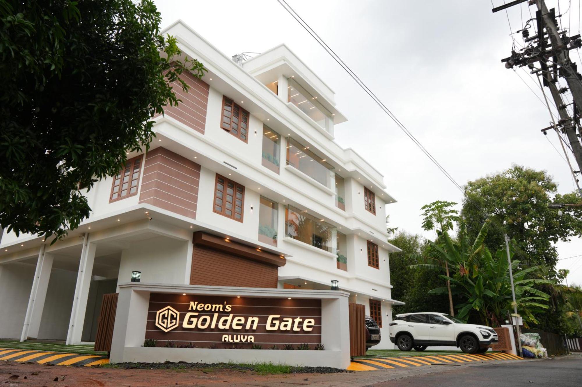 Alwaye Neom'S Golden Gate酒店 外观 照片